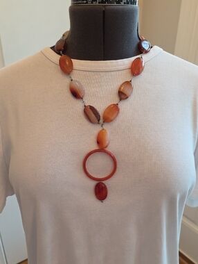 Women’s Carnelian Beaded Pendant Necklace with Circular Accent